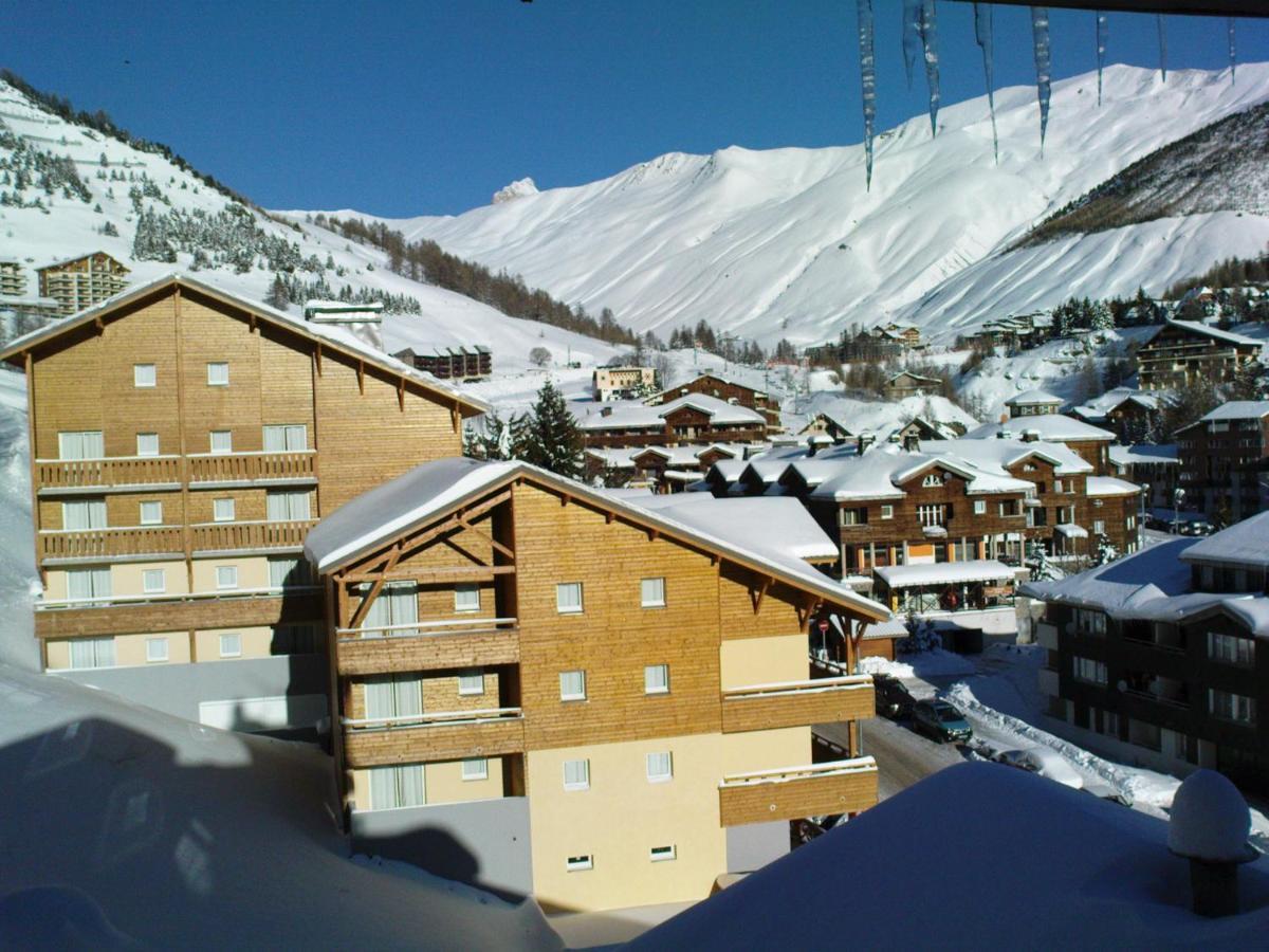 Duplex Station Apartman Allos Kültér fotó