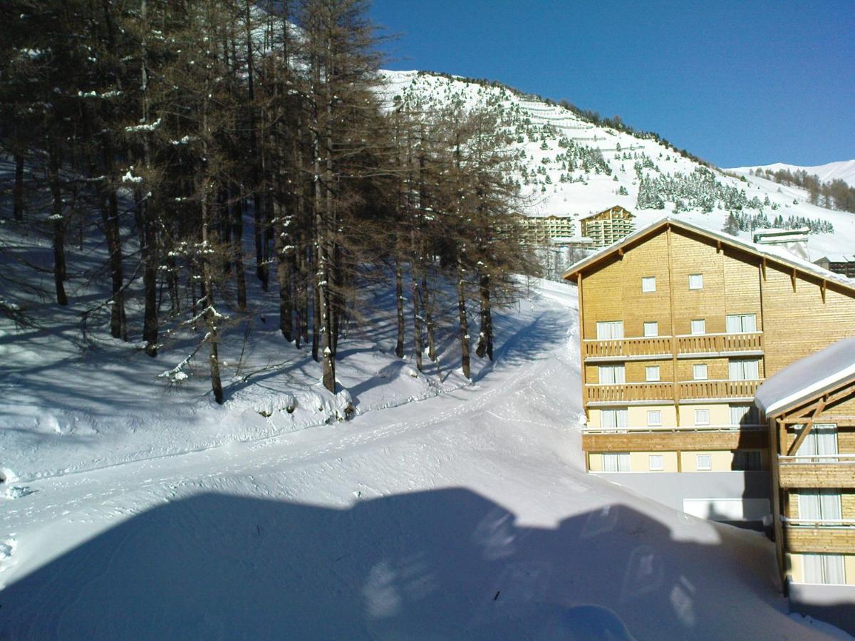 Duplex Station Apartman Allos Kültér fotó
